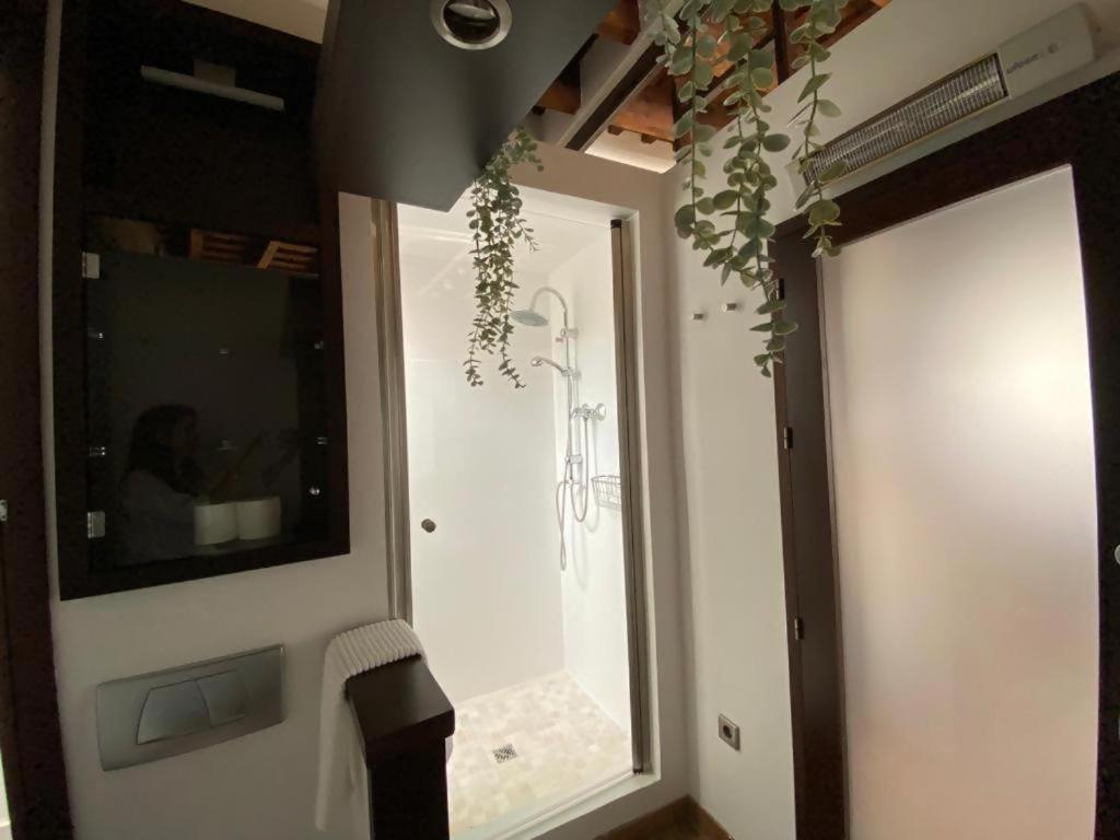 Hostfy Centro Puerta Osario Apartment Sevilla Exterior foto
