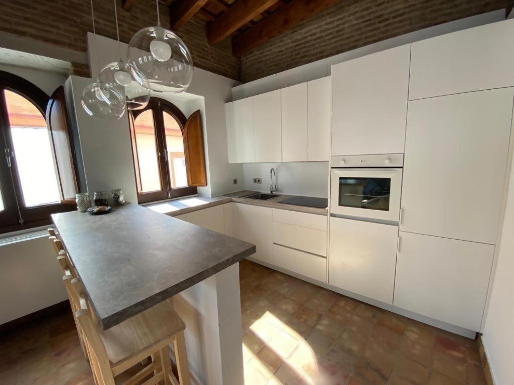 Hostfy Centro Puerta Osario Apartment Sevilla Exterior foto