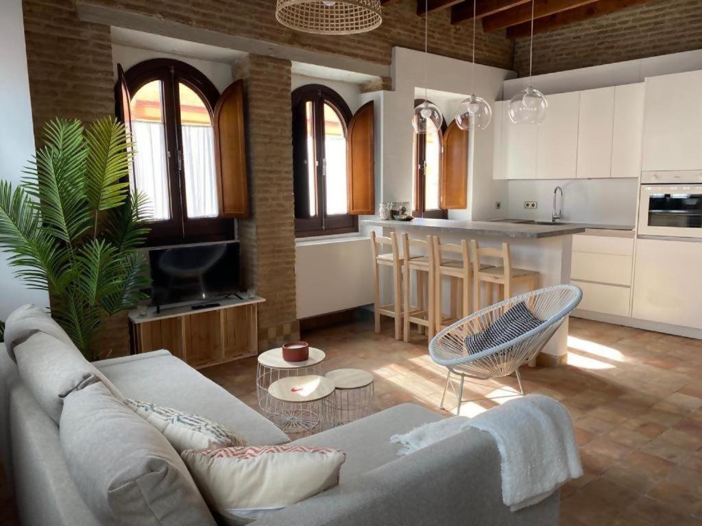 Hostfy Centro Puerta Osario Apartment Sevilla Exterior foto